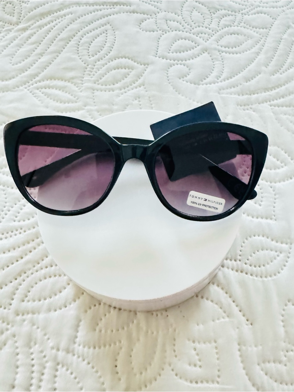 Tommy Hilfiger Black Cat-Eye Sunglasses with Purple Lenses. New